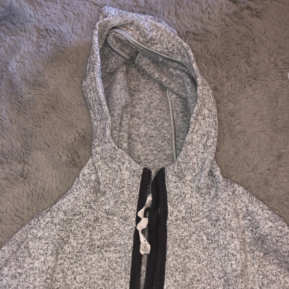 Lululemon Sweatshirt - Picture 3 of 5